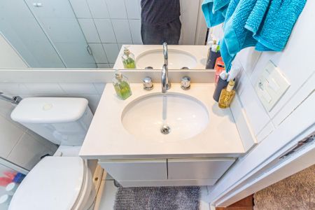 Apartamento à venda com 146m², 3 quartos e 2 vagas Apartamento à venda com 146m², 3 quartos e 2 vagasBanheiro da Suíte 1