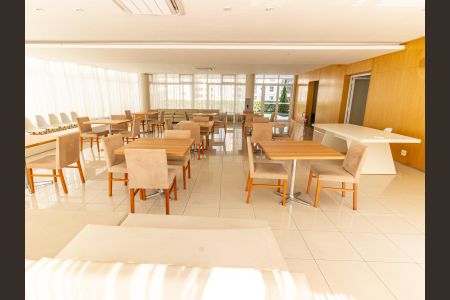 Apartamento à venda com 146m², 3 quartos e 2 vagas Apartamento à venda com 146m², 3 quartos e 2 vagasÁrea comum - Salão de festas
