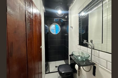 Casa à venda com 125m², 3 quartos e 2 vagasBanheiro