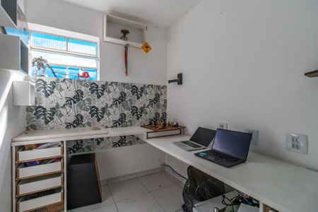 Casa à venda com 125m², 4 quartos e 2 vagasQuarto 2