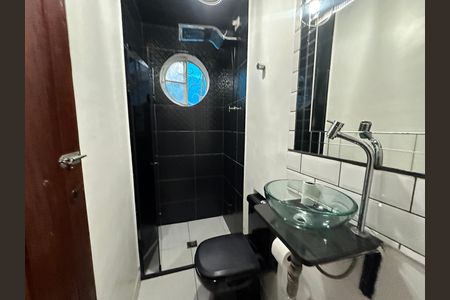 Casa à venda com 125m², 3 quartos e 2 vagasBanheiro
