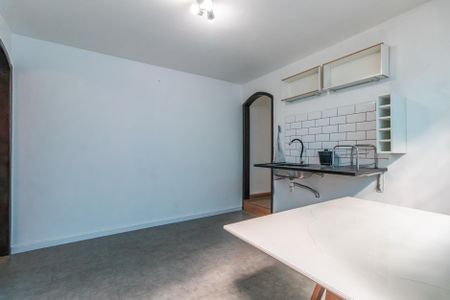 Casa à venda com 125m², 4 quartos e 2 vagasCozinha