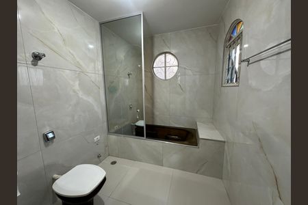Casa à venda com 125m², 3 quartos e 2 vagasBanheiro da Suíte