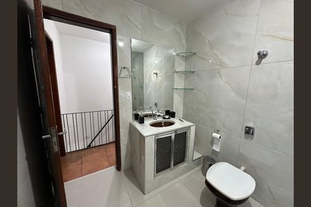 Casa à venda com 125m², 3 quartos e 2 vagasBanheiro da Suíte