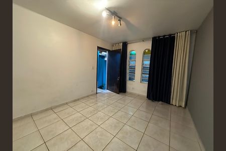 Sala de casa para alugar com 3 quartos, 125m² em Jardim dos Camargos, Barueri