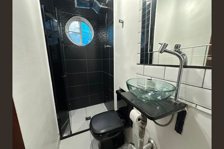 Casa à venda com 125m², 3 quartos e 2 vagasBanheiro