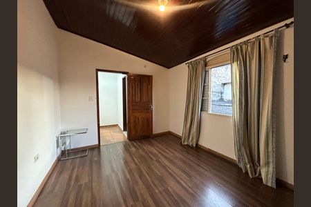 Casa à venda com 125m², 3 quartos e 2 vagasSuíte