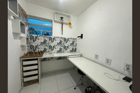 Casa à venda com 125m², 3 quartos e 2 vagasEscritório