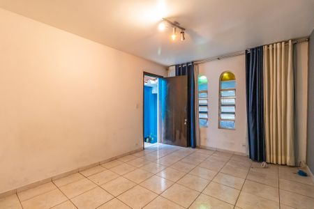 Sala de casa para alugar com 4 quartos, 125m² em Jardim dos Camargos, Barueri