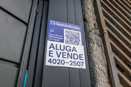 Casa à venda com 125m², 4 quartos e 2 vagasPlaca Fachada