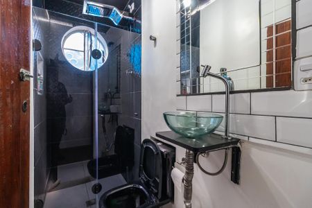 Casa à venda com 125m², 4 quartos e 2 vagasBanheiro Social