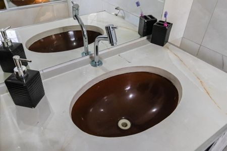 Casa à venda com 125m², 4 quartos e 2 vagasBanheiro da Suíte