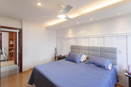 Apartamento à venda com 300m², 3 quartos e 3 vagasSuíte 1