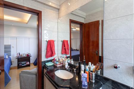 Apartamento à venda com 300m², 3 quartos e 3 vagasBanheiro da suíte 1