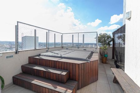 Apartamento à venda com 300m², 3 quartos e 3 vagasCobertura 