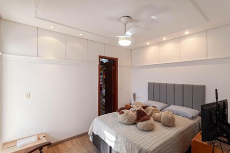 Apartamento à venda com 300m², 3 quartos e 3 vagasCobertura - Suíte 2