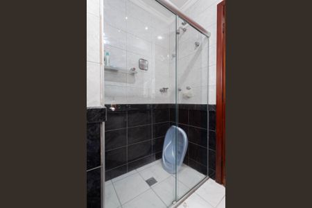 Apartamento à venda com 300m², 3 quartos e 3 vagasBanheiro da suíte 2