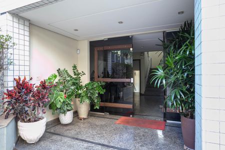 Apartamento à venda com 300m², 3 quartos e 3 vagasEntrada