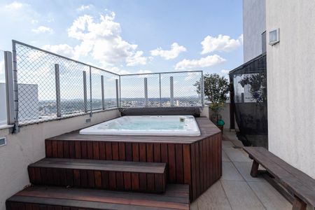 Apartamento à venda com 300m², 3 quartos e 3 vagasCobertura 