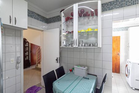 Apartamento à venda com 300m², 3 quartos e 3 vagasCozinha