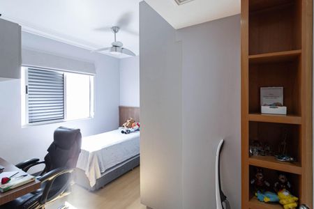 Quarto  de apartamento para alugar com 3 quartos, 300m² em Castelo, Belo Horizonte
