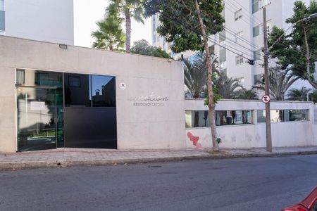 Apartamento para alugar com 225m², 3 quartos e 2 vagasFachada do condomínio