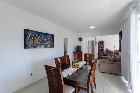 Apartamento para alugar com 225m², 3 quartos e 2 vagasSala