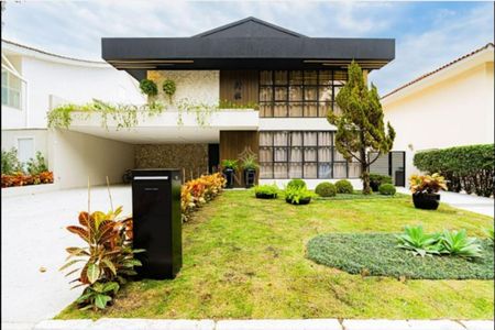 Casa à venda com 564m², 4 quartos e 6 vagasFoto 01