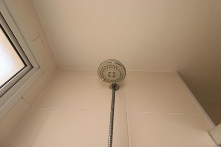 Apartamento para alugar com 65m², 2 quartos e 1 vagaBanheiro - Chuveiro