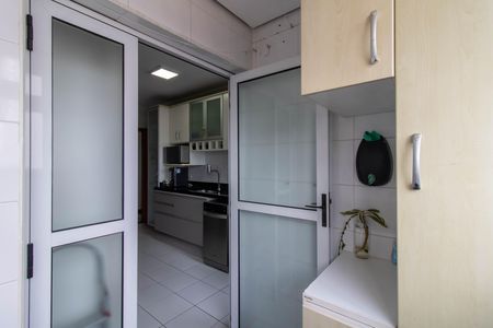 Apartamento à venda com 92m², 3 quartos e 2 vagas Apartamento à venda com 92m², 3 quartos e 2 vagasArea de Serviço