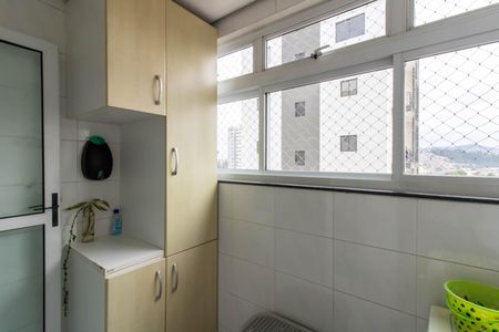 Apartamento à venda com 92m², 3 quartos e 2 vagas Apartamento à venda com 92m², 3 quartos e 2 vagasArea de Serviço