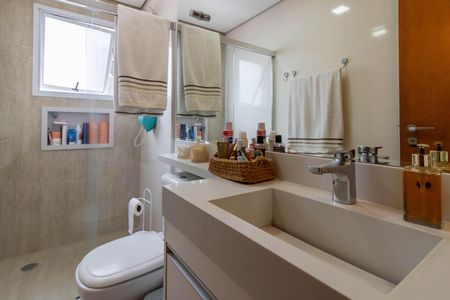 Apartamento à venda com 92m², 3 quartos e 2 vagas Apartamento à venda com 92m², 3 quartos e 2 vagasSuíte