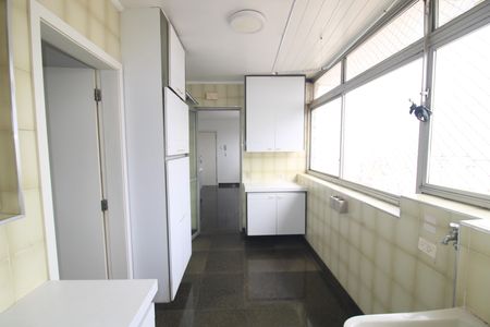 Apartamento à venda com 170m², 3 quartos e 2 vagasÁrea de Serviço