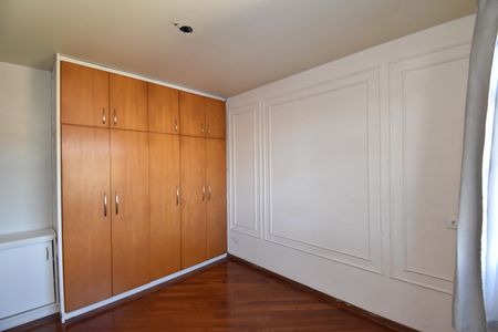 Apartamento para alugar com 80m², 3 quartos e 1 vagaQuarto