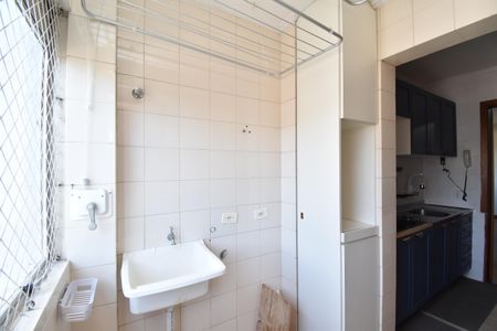 Apartamento para alugar com 80m², 3 quartos e 1 vagaÁrea de Serviço