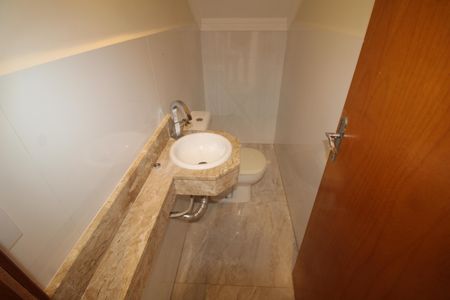Casa à venda com 90m², 3 quartos e 2 vagasLavabo