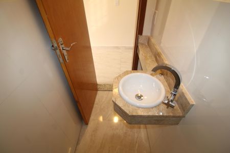Casa à venda com 90m², 3 quartos e 2 vagasLavabo
