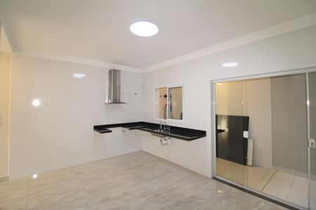Casa à venda com 90m², 3 quartos e 2 vagasCozinha