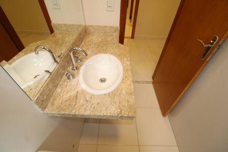 Casa à venda com 90m², 3 quartos e 2 vagasQuarto 1 - Banheiro