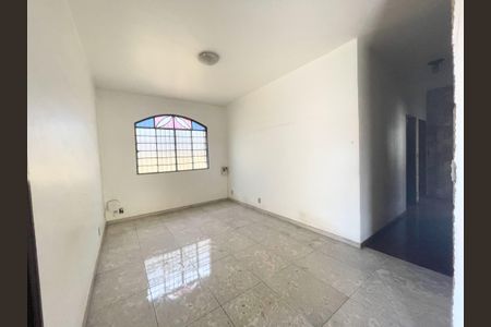 Casa à venda com 5 quartos, 360m² em Santa Branca, Belo Horizonte