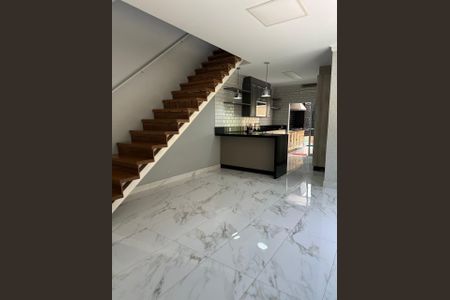 Sala de casa à venda com 3 quartos, 200m² em Vila Conceicao, Barueri