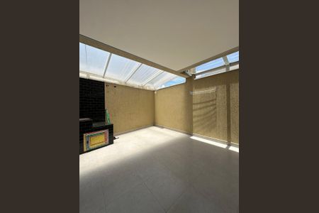 Casa à venda com 200m², 3 quartos e 2 vagasÁrea externa