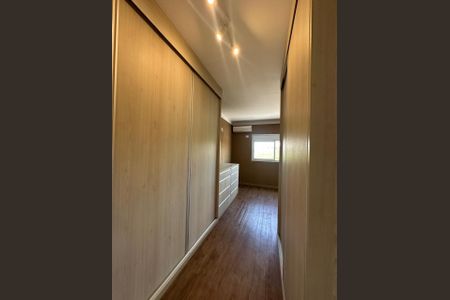 Casa à venda com 200m², 3 quartos e 2 vagasQuarto 