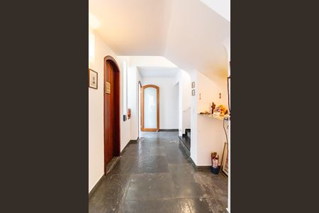 Casa à venda com 5 quartos, 389m² em Jardim Leonor, São Paulo