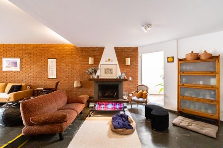 Casa à venda com 5 quartos, 389m² em Jardim Leonor, São Paulo