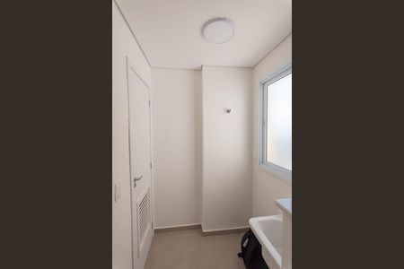 Área de Serviço de apartamento para alugar com 2 quartos, 64m² em Jardim do Lago, Campinas