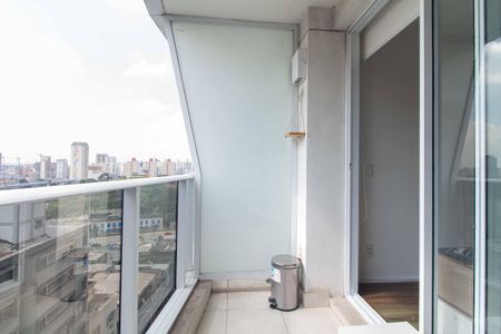 Studio para alugar com 25m², 0 quarto e sem vaga Studio para alugar com 25m², 0 quarto e sem vagaVaranda