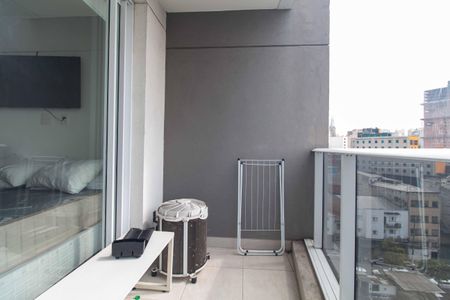 Studio para alugar com 25m², 0 quarto e sem vaga Studio para alugar com 25m², 0 quarto e sem vagaVaranda