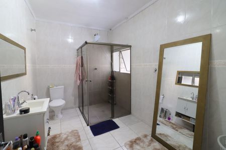 Banheiro da Suíte 1 de casa à venda com 3 quartos, 250m² em Jardim Dabril, Osasco