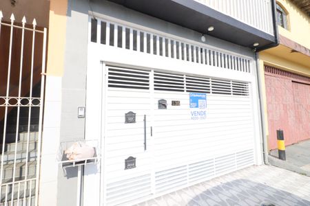 Casa à venda com 250m², 3 quartos e 2 vagasFachada